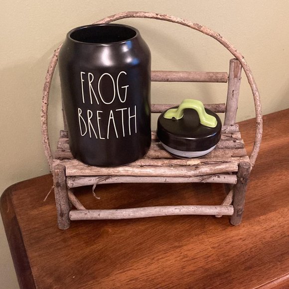 Rae Dunn Frog Breath Canister - 8.25x4.5” - Picture 3 of 7